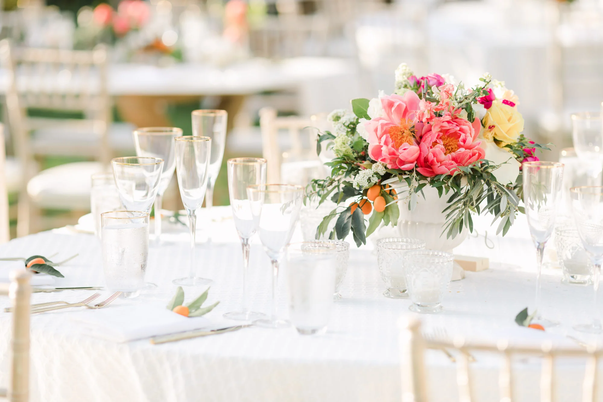 Cavin-Elizabeth-Photography-blooms-breesa-san-diego-luxury-wedding-florist-colorful-summer-spring-garden-43.jpg