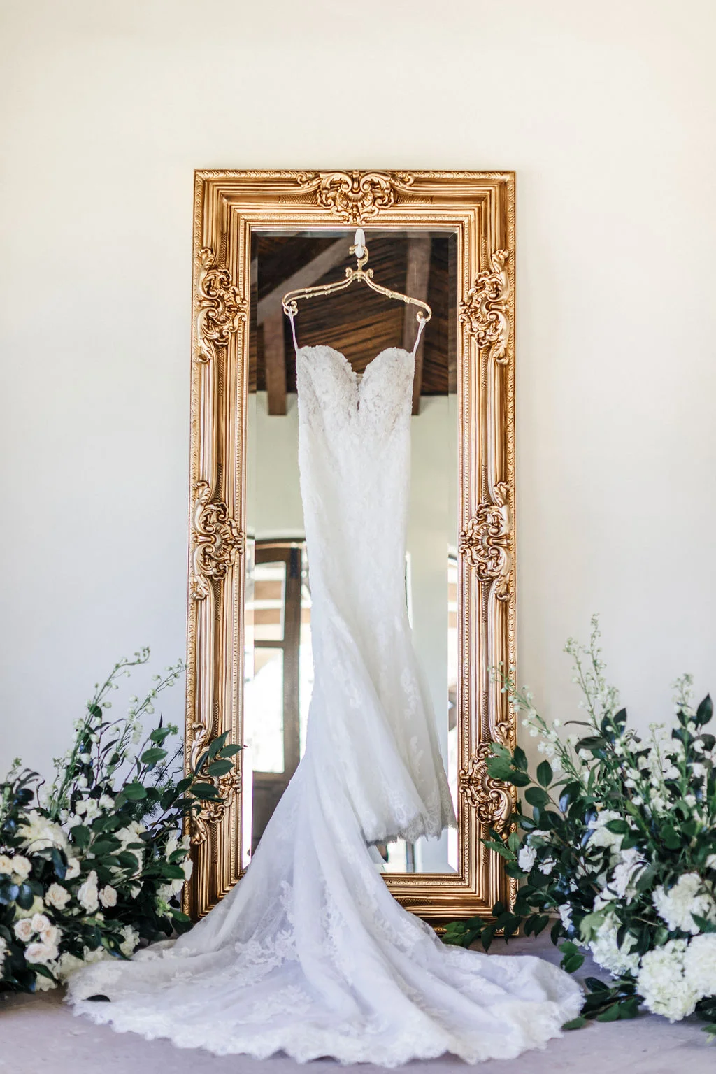 Cabo_Wedding_Jana_williams_blooms_breesa_lee_luxury-destination_1.jpg