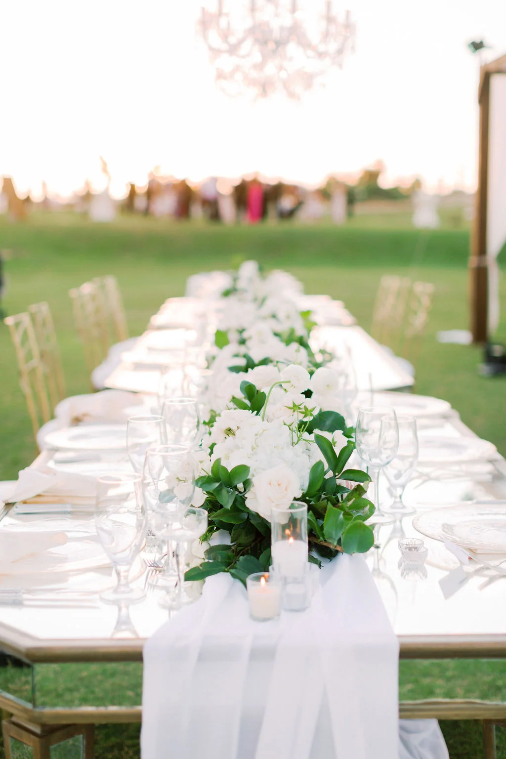jana-williams-wedding-photo-blooms-destination-bride-cabo-san-diego-white-flowers-inspiration-beach-4.jpg