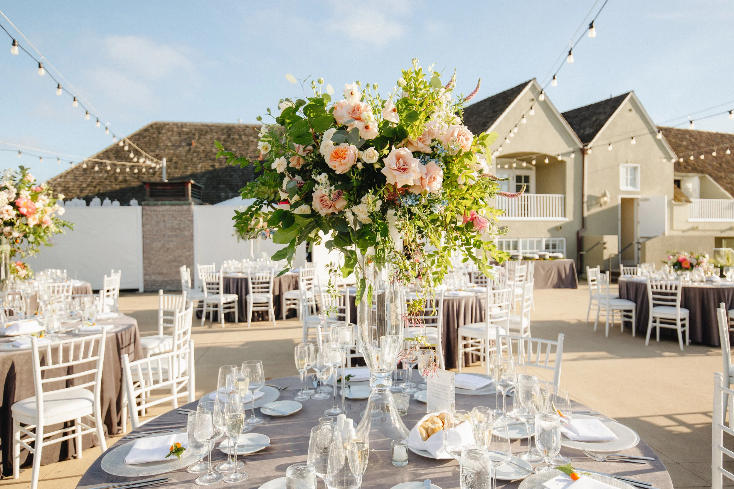 justin-jay-wedding-photo-white-lace-blooms-lauberge-del-mar-colorful-spring-inspiration-san-diego-florist-9.jpg