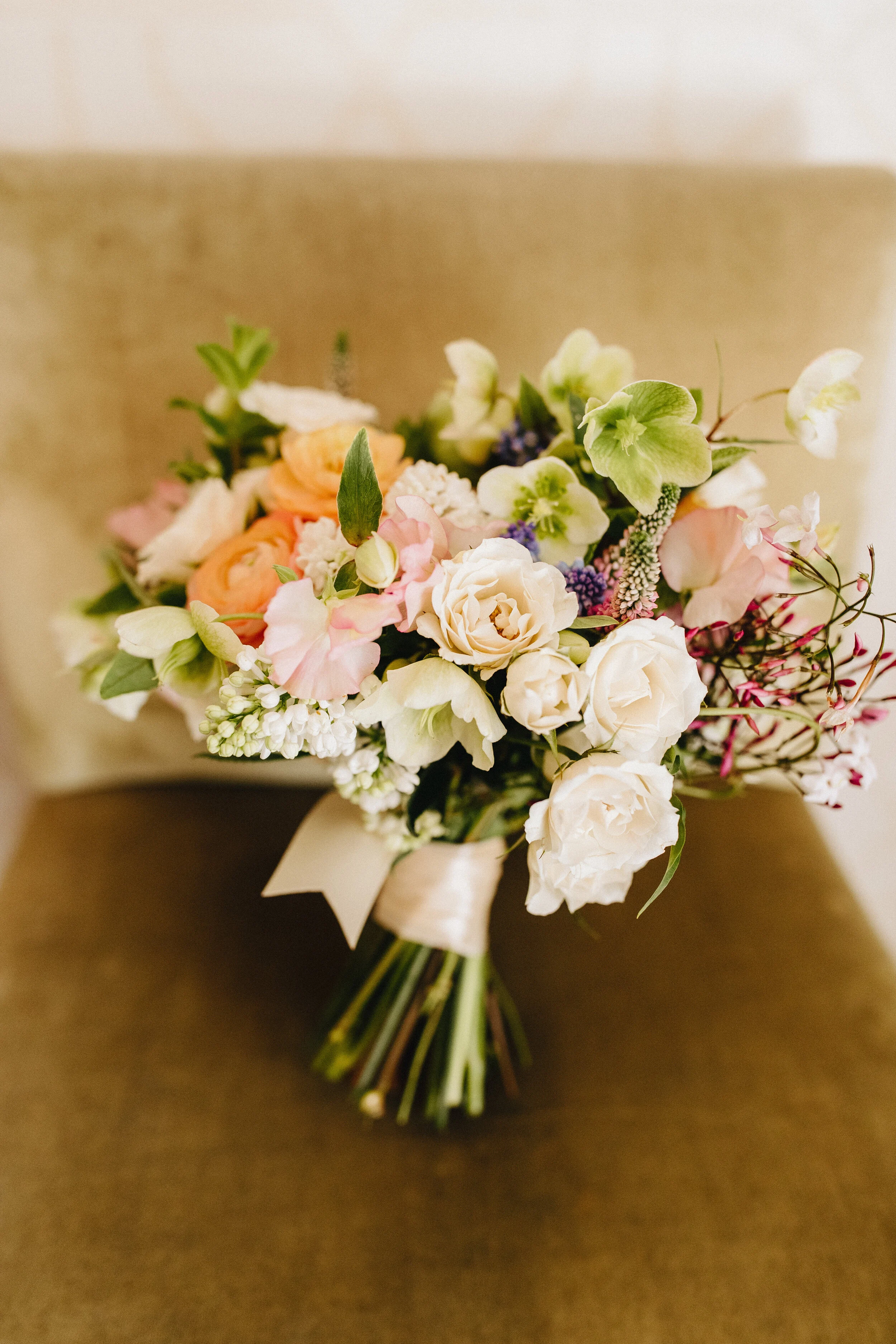 justin-jay-wedding-photo-white-lace-blooms-lauberge-del-mar-colorful-spring-inspiration-san-diego-florist-10.jpg