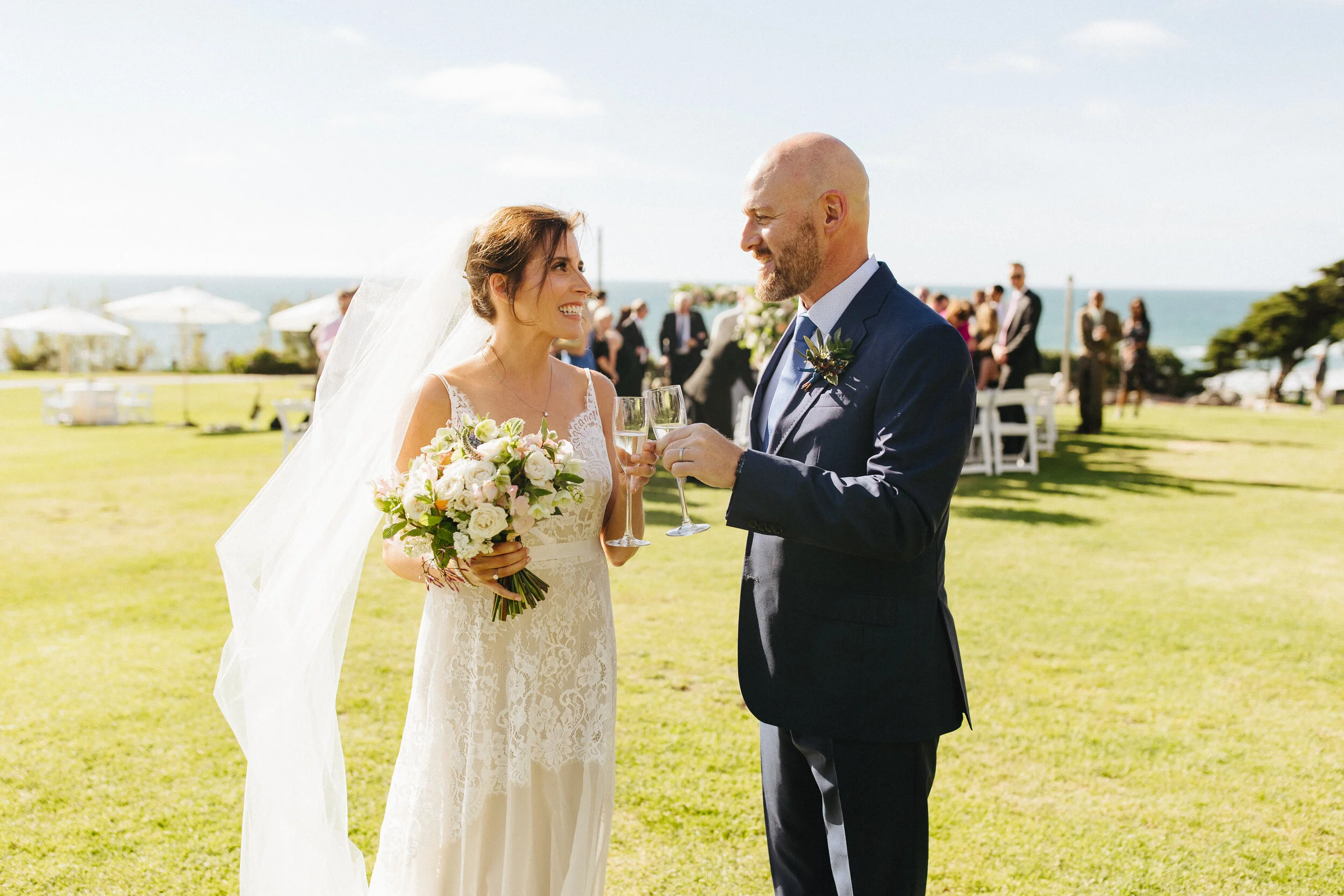justin-jay-wedding-photo-white-lace-blooms-lauberge-del-mar-colorful-spring-inspiration-san-diego-florist-14.jpg