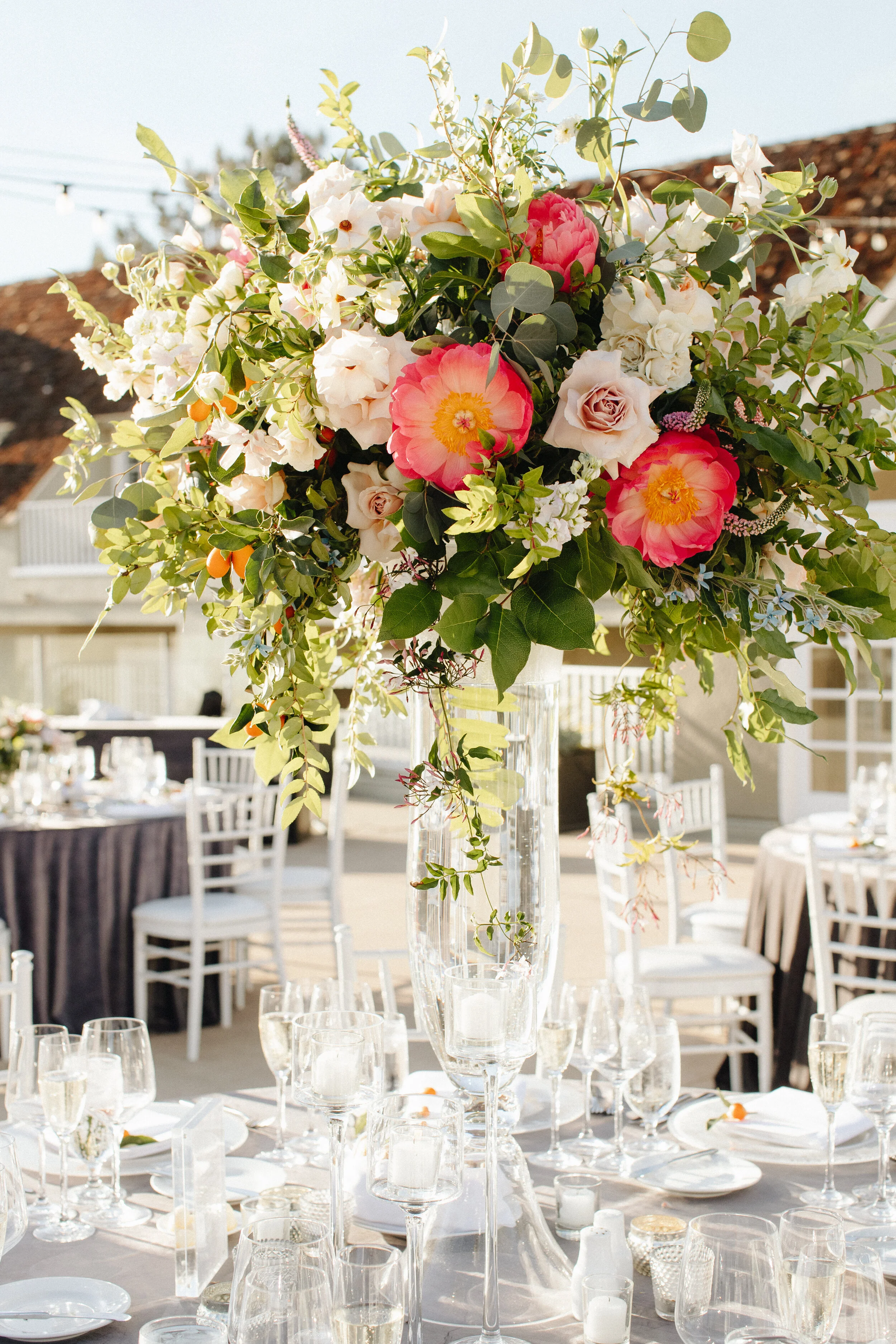 justin-jay-wedding-photo-white-lace-blooms-lauberge-del-mar-colorful-spring-inspiration-san-diego-florist-23.jpg