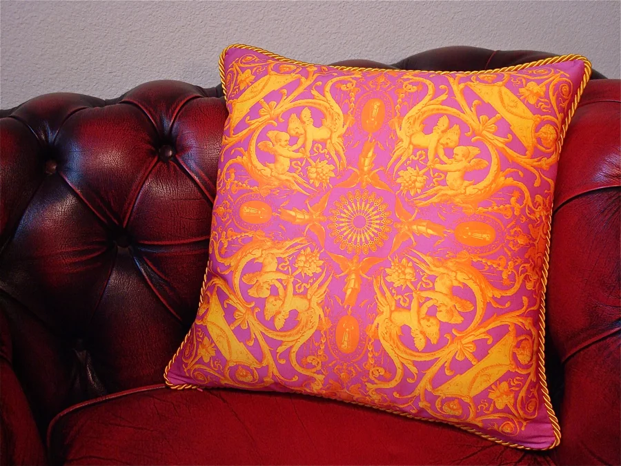 angelapinkgoldetsycouch.jpg