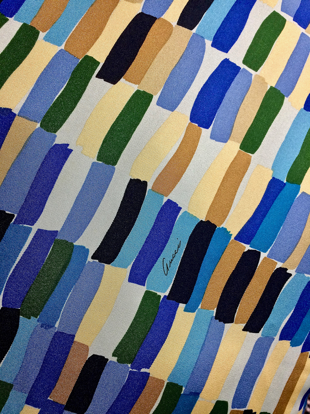 guccibluebrushstrokesdetail2.jpg