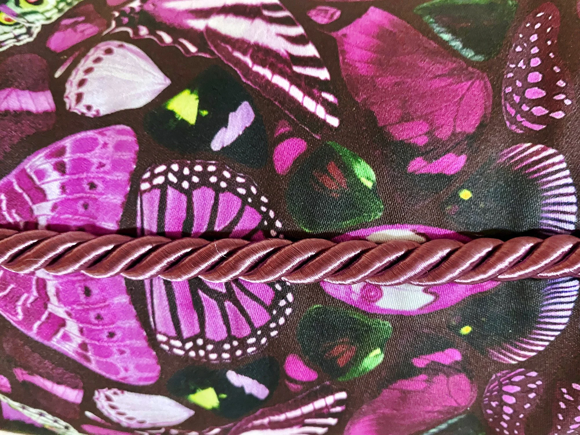 mariposapinkdetail.jpg