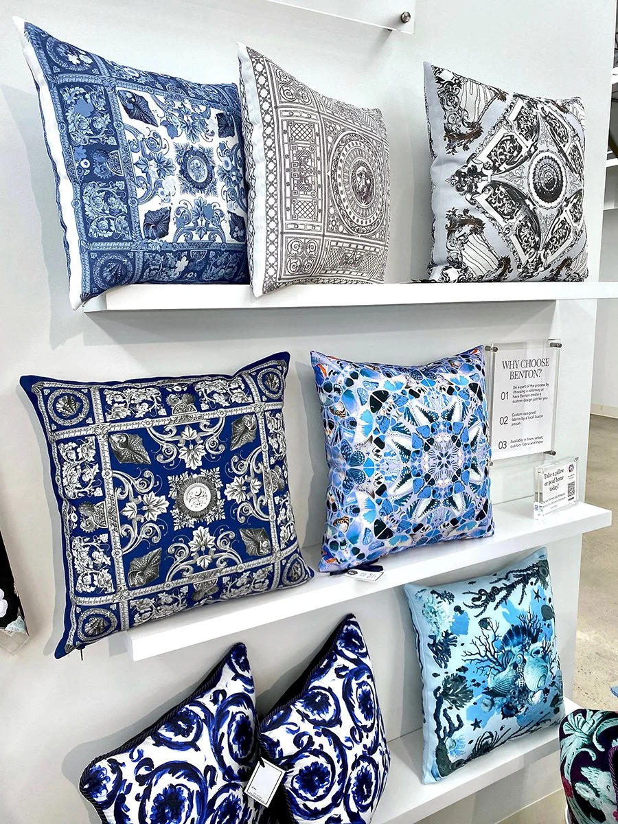 outdoorpillowdisplay.jpg