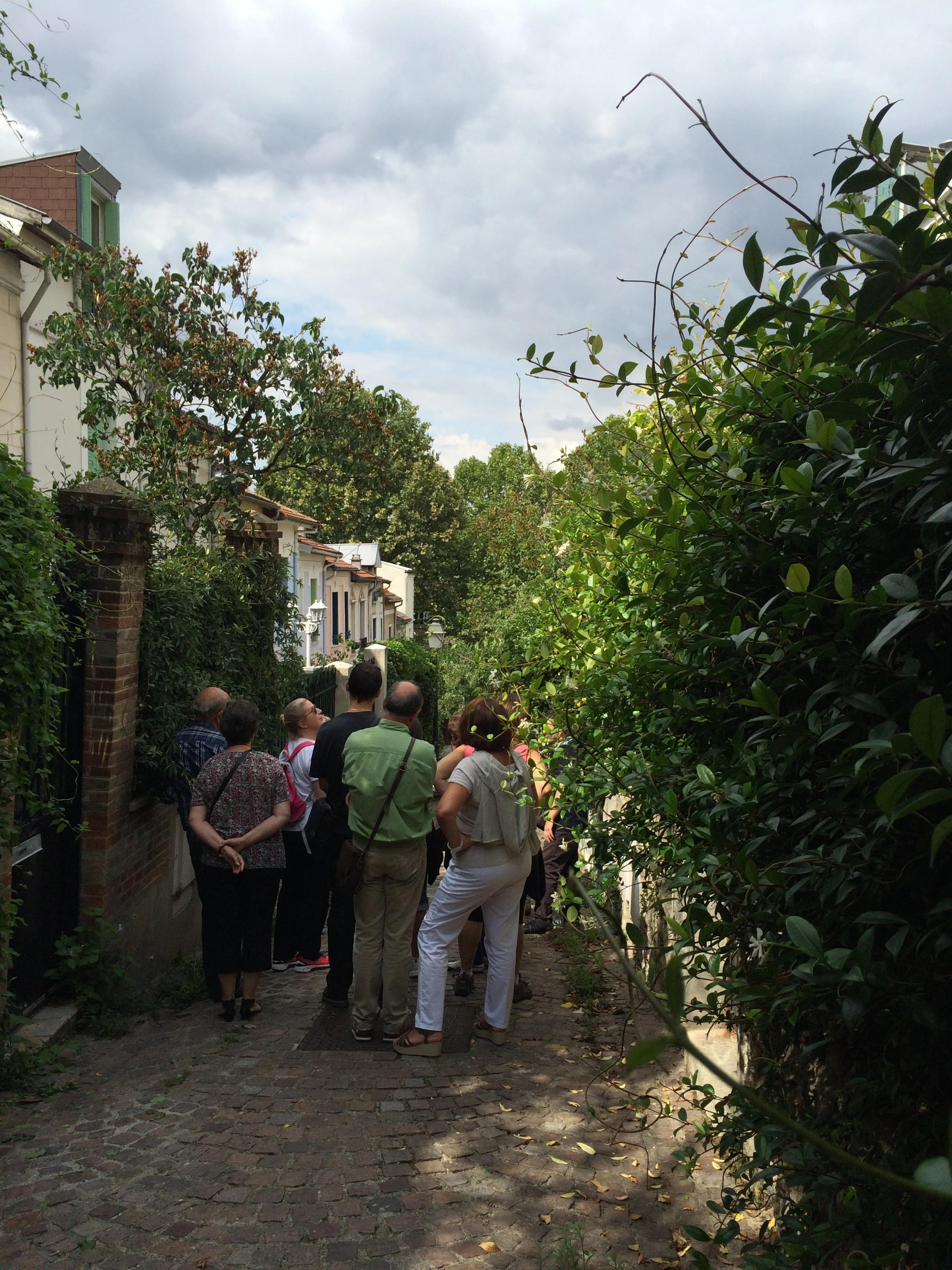 Tour Group on Villa des Lilas
