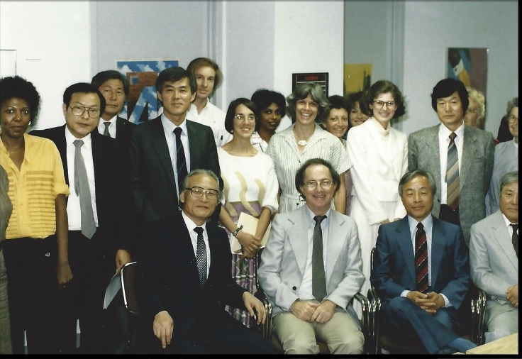 Staff of Amnesty International and the future president of South Korea, Kim Young Sam, 1989.