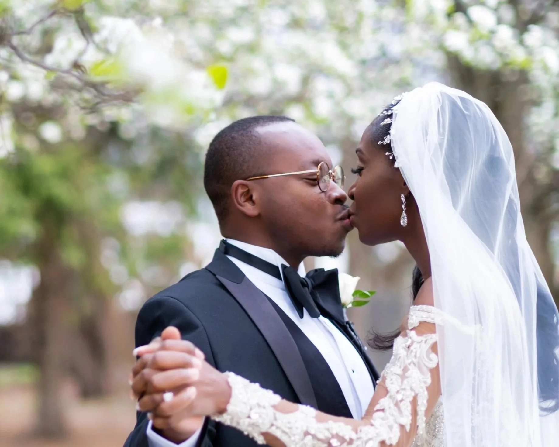 Wedding Photography under the Blossoms (Copy)