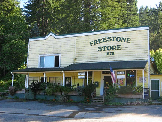 Freestone Country Store