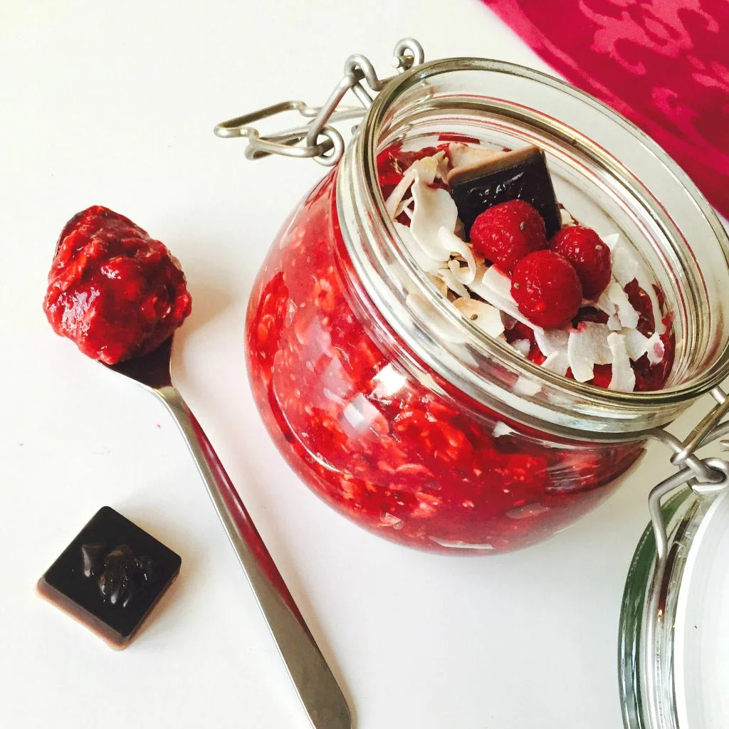 Beauty_and_the_nature_Red_Velvet_Raspberry_Oats_vegan_christmas_recipe.jpg
