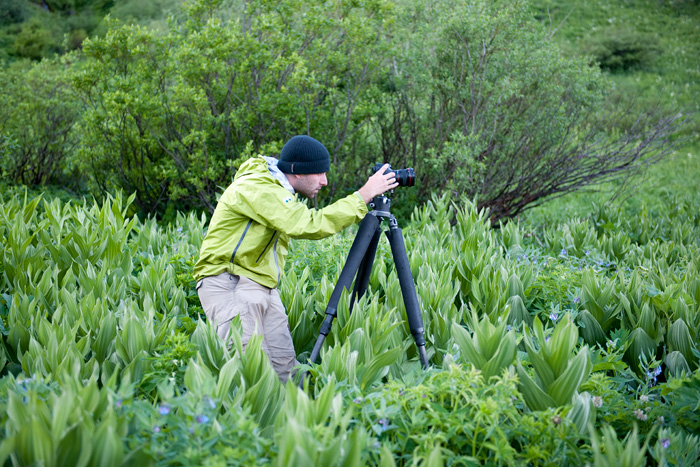 Chris Kayler photographing in the Rocky Mountains near Aspen, Colorado.