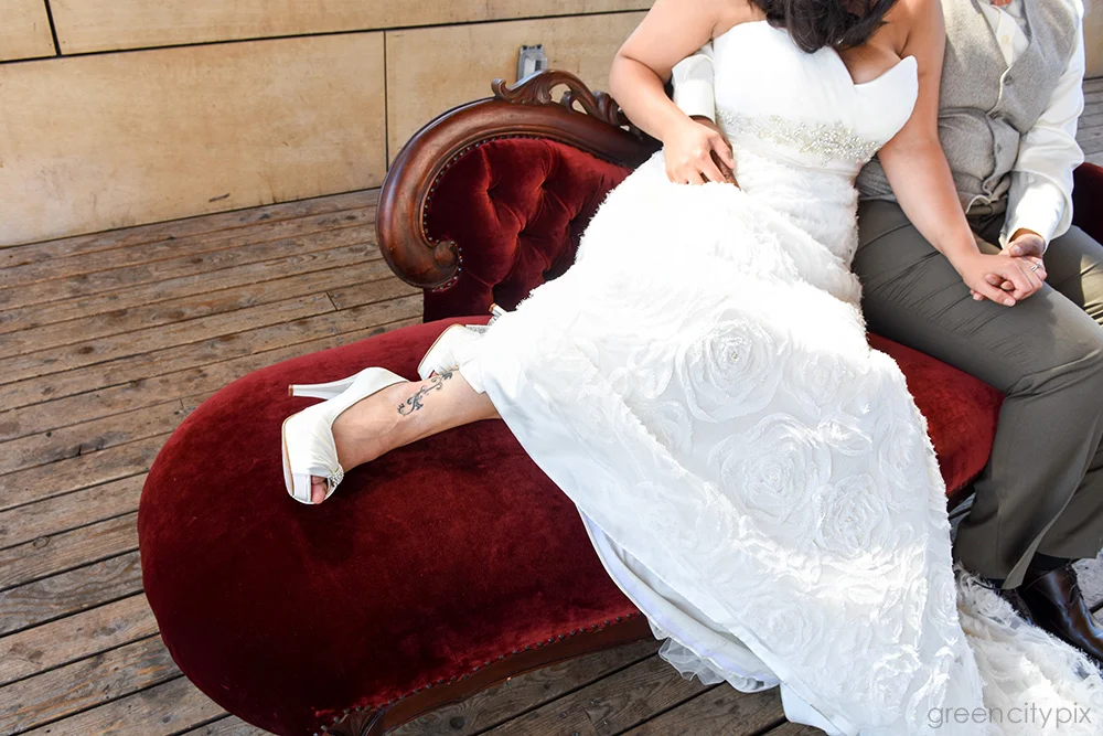 Heels, tattoos, and lace = gorgeous