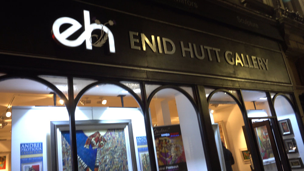 Enid Hutt Entrance Decorated with Andrei Originals