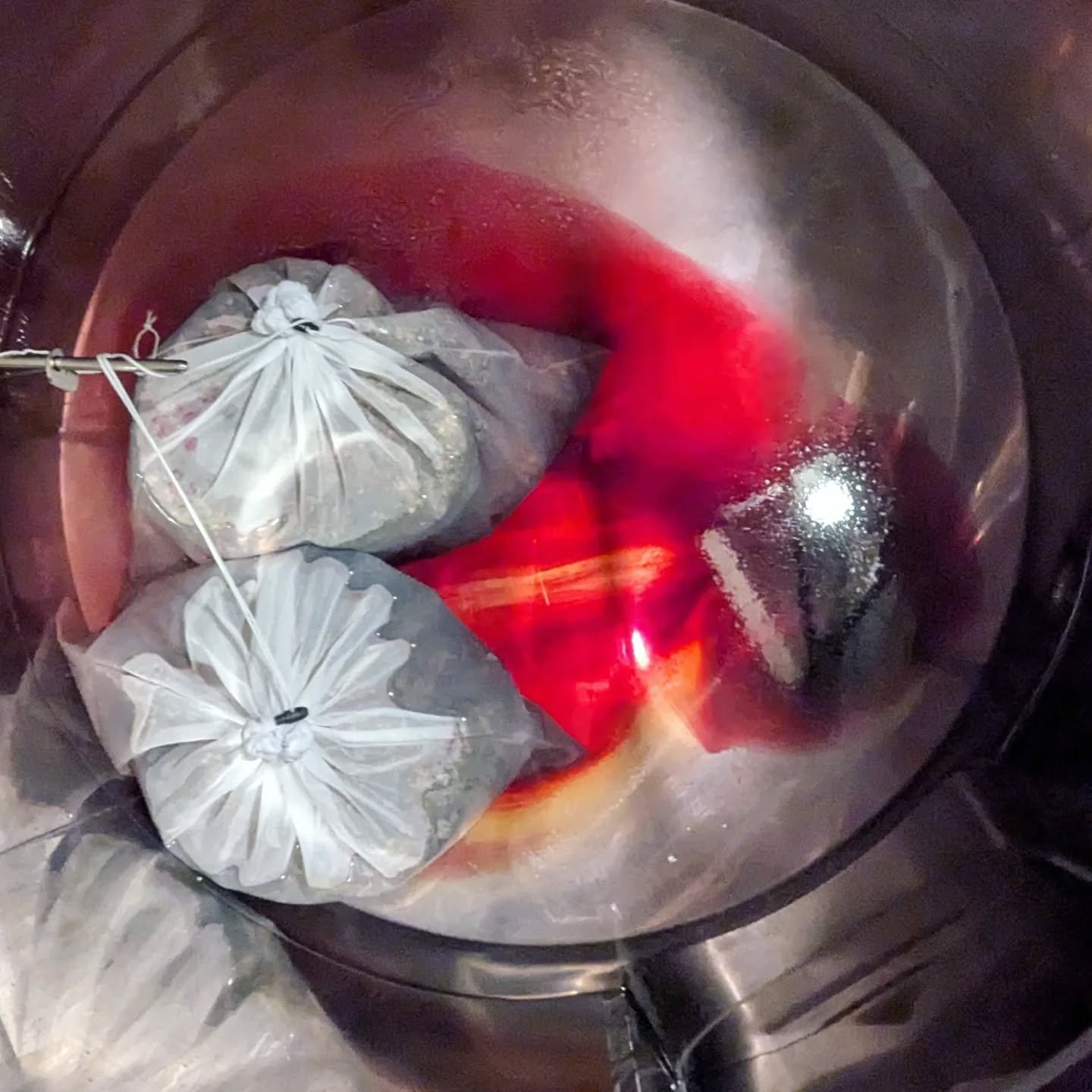 Batch 1, of something truly special in the works 🤫
.
.
.
#craftspirits #madeinlancaster #distillery #tobecontinued