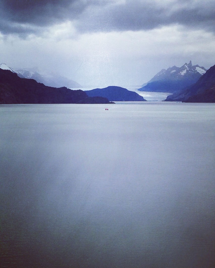   Lago Grey, Torres del Paine National Park  