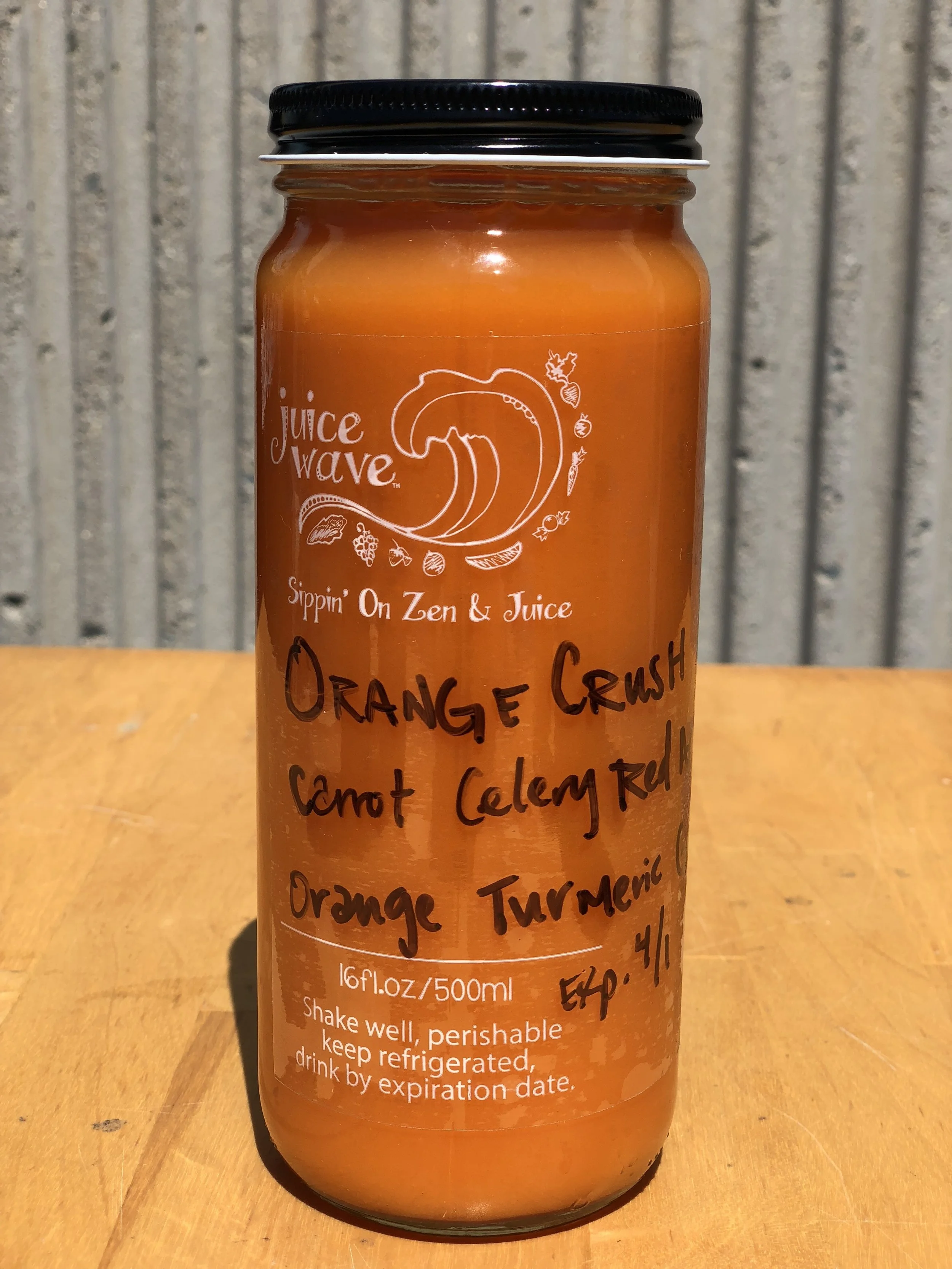 ORANGE CRUSH: Carrot, Celery, Red Apple, Ginger, Turmeric, Orange
