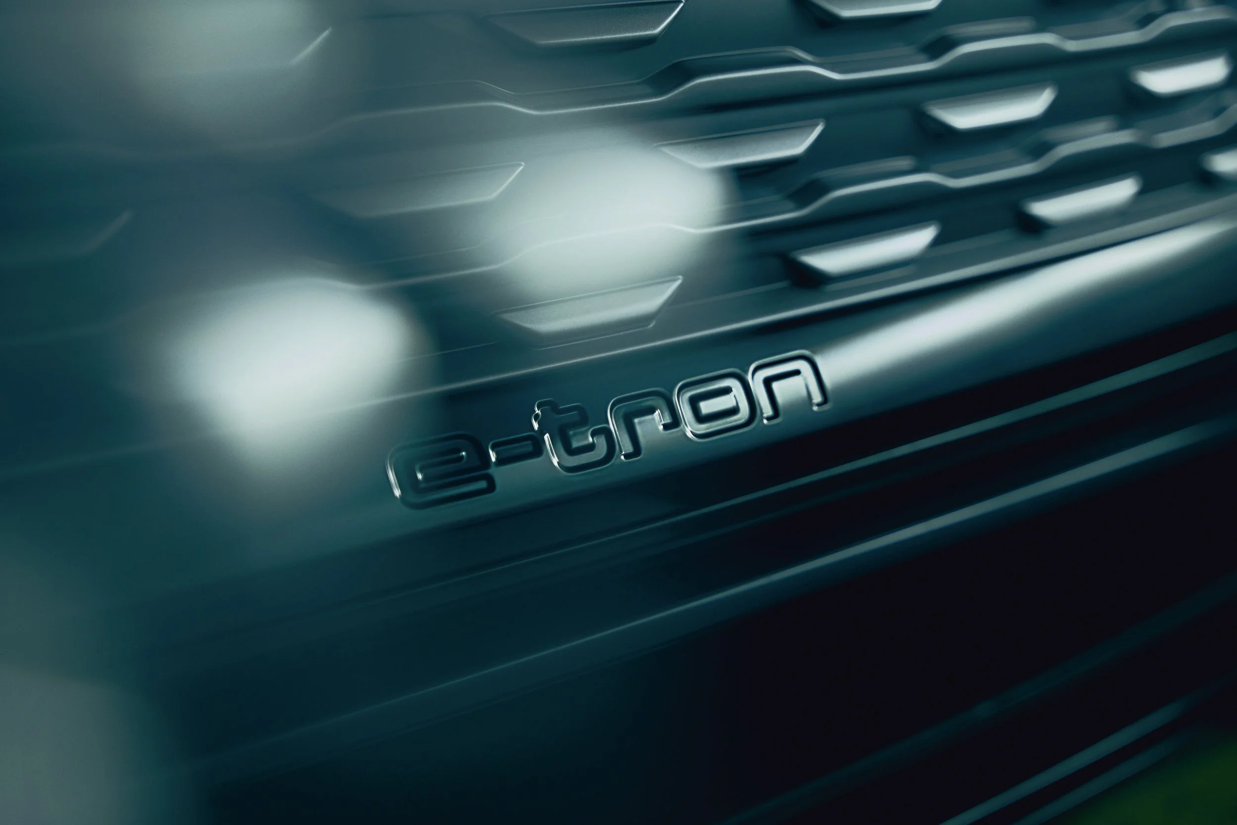 P685845_Audi_My24_Q8_etron_Grill-2627_r2.jpeg