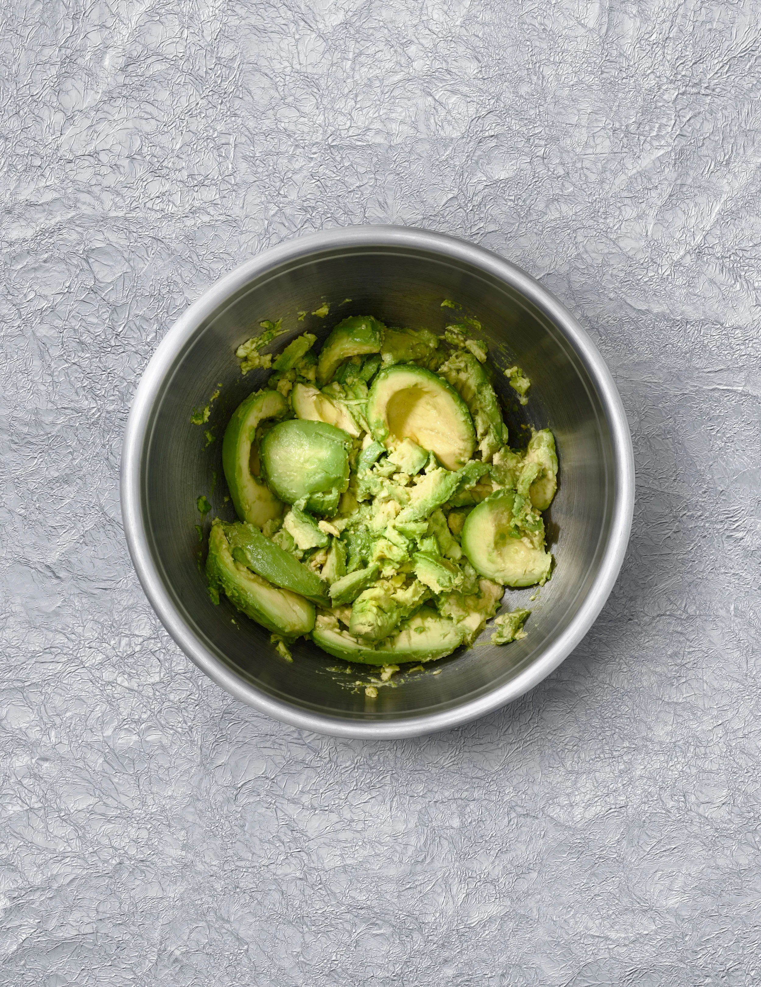 foil_v3_082_BUILD2_c_CROP_avocado_bowl_VS_R3.jpg