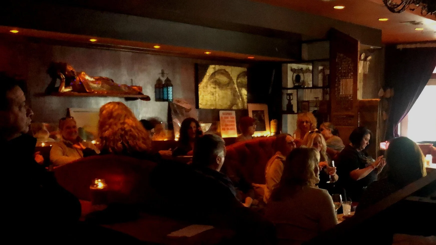 disco+dinning+room.jpg