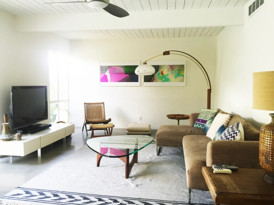 Living Room3.jpg
