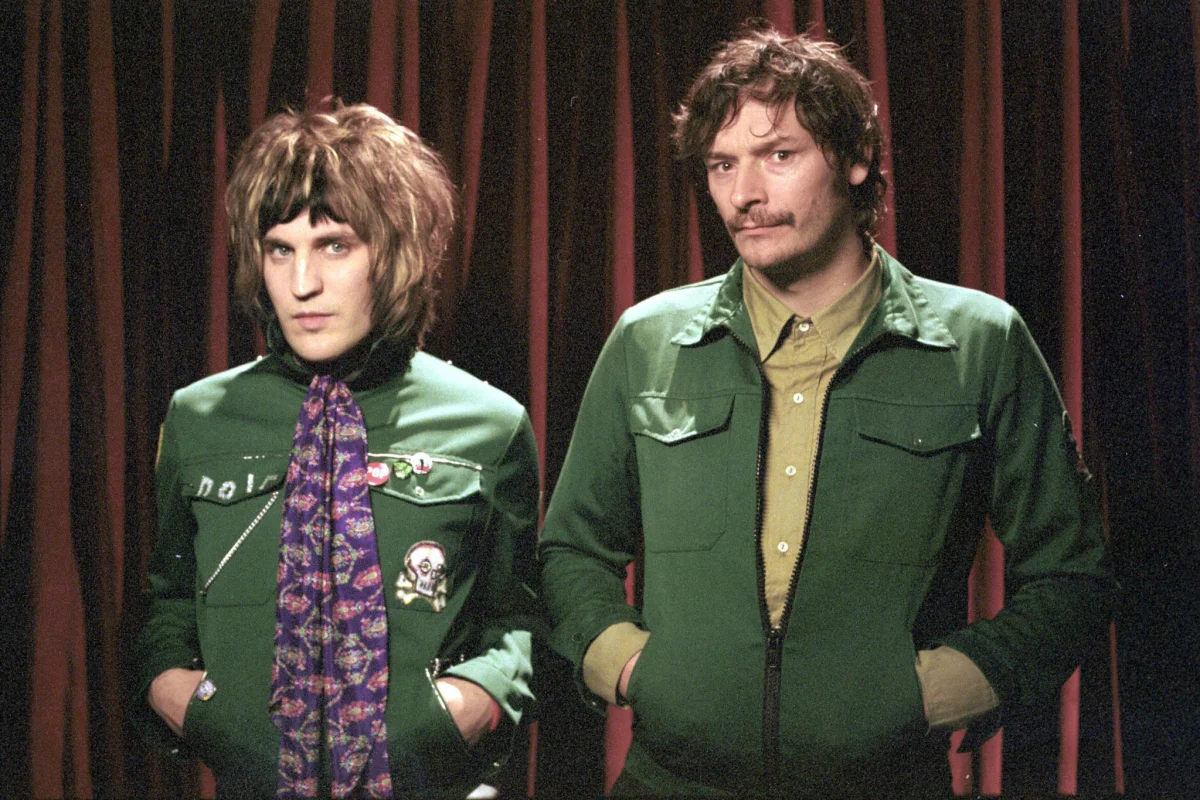 boosh_curtain.jpg