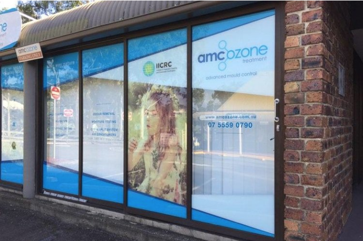 GLASS DOOR SIGNAGE Full colour prints installed to the inside of shop windows.