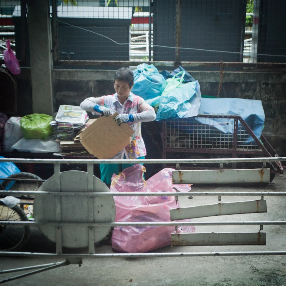 Tailandia from the bus-2.jpg