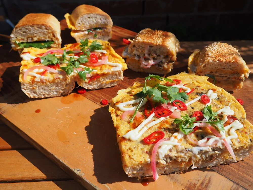 Roti John Live Let Eat