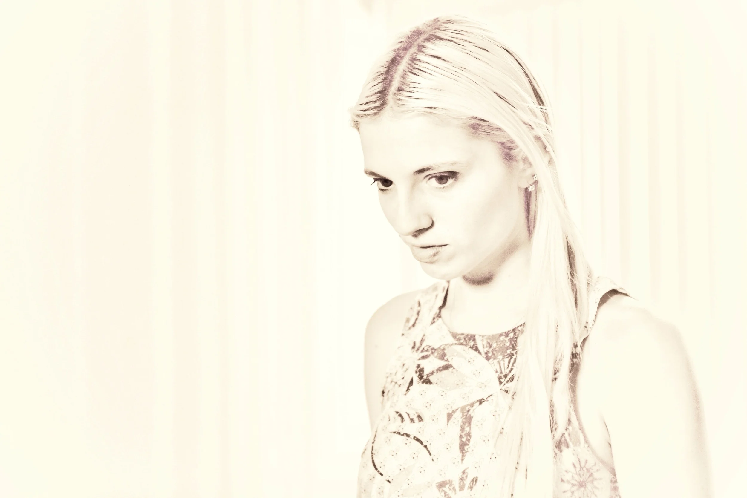 Rhianna Martin. Actress.
