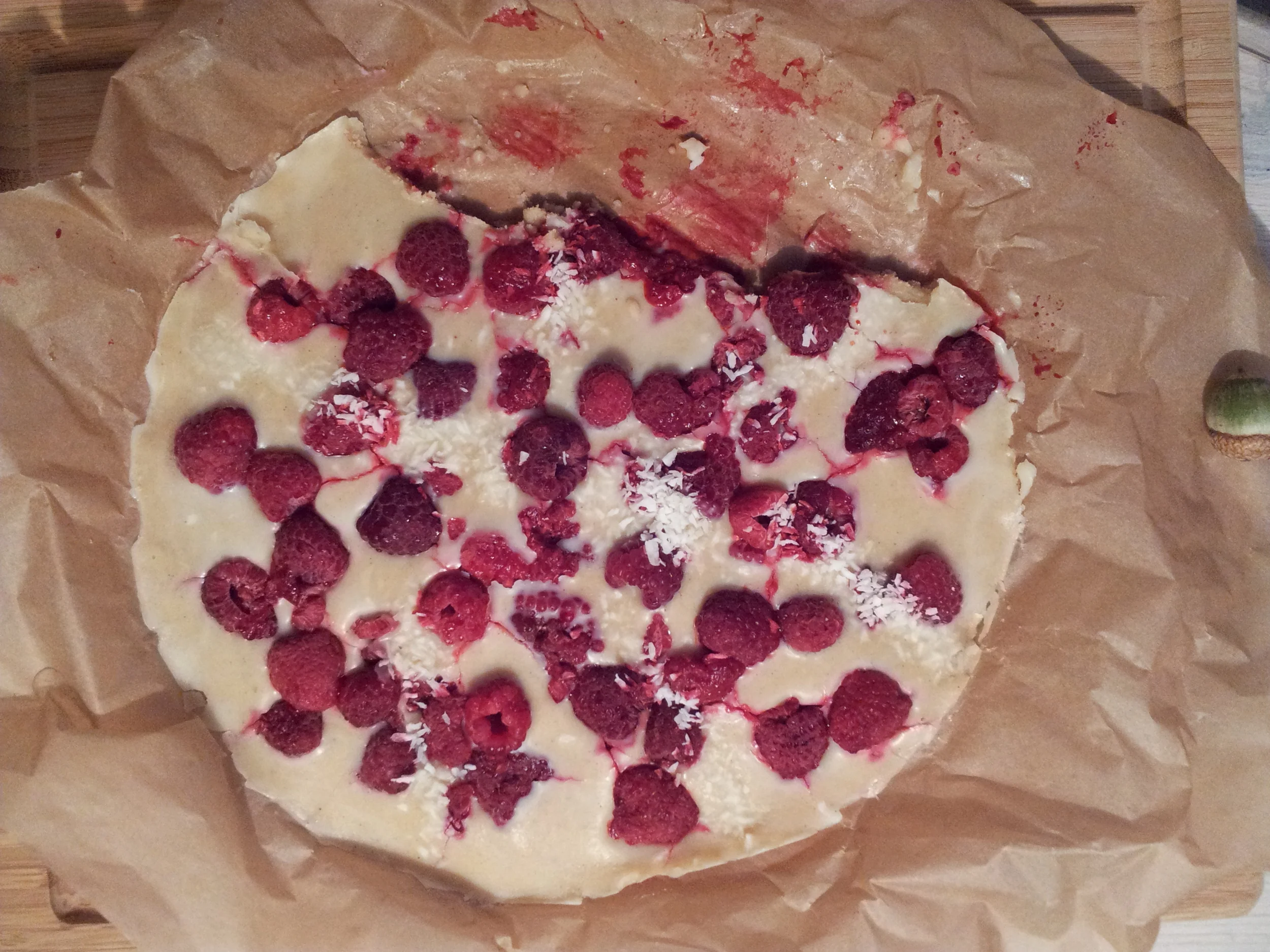 Ignoring all those tarts and cakes I was desperate for something sweet and made this White Chocolate Raspberry Bark inspired by The Unconventional Baker