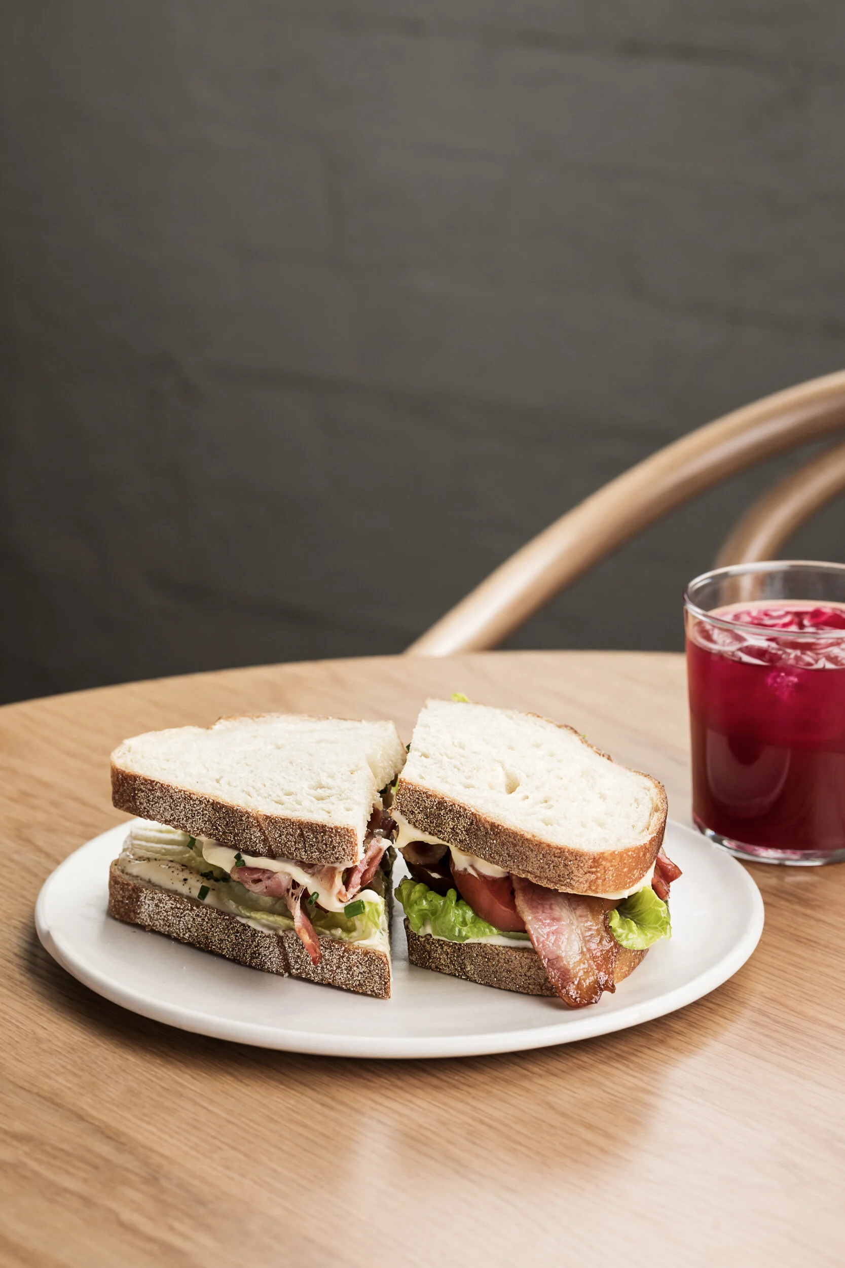 blt_sandwich_food_photography_by_sarah_anderson_at_gathered_cafe.jpg