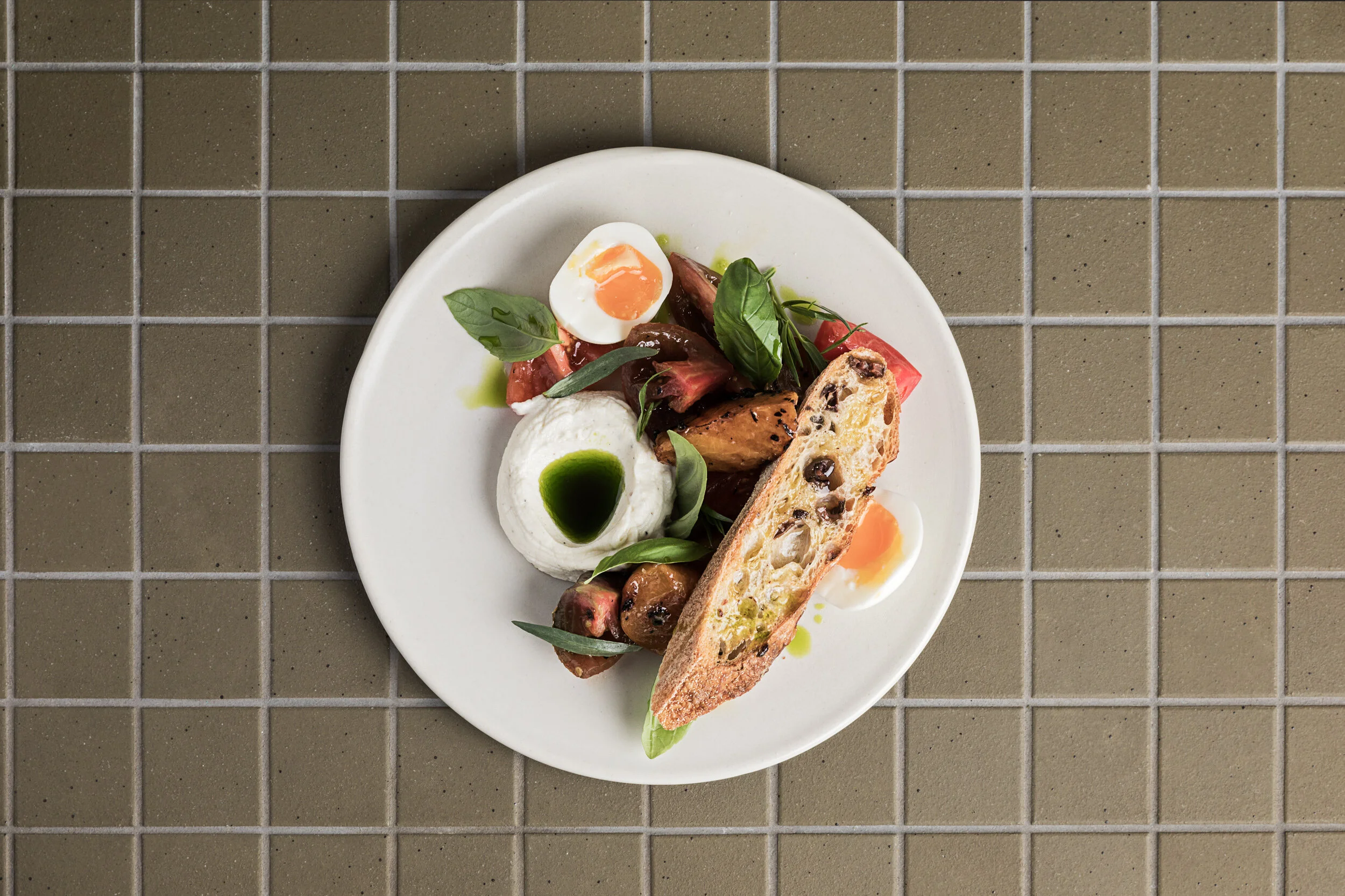 food_photography_of_eggs_with_toast_for_gatherd_cafe.jpg
