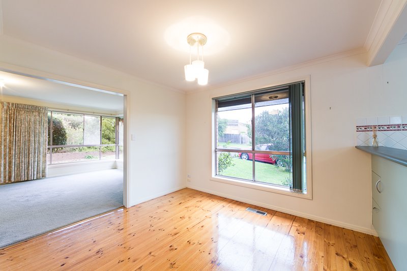 9_Cedmar_Ave_Highton_House_Kitchen_02_WEB.jpg