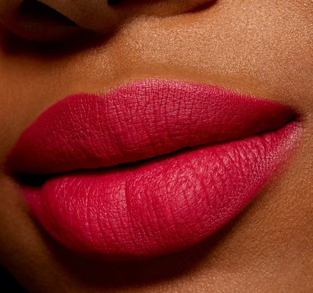 MAC_LipDuo_AllFiredUp-Beet_640x600-12488.jpg