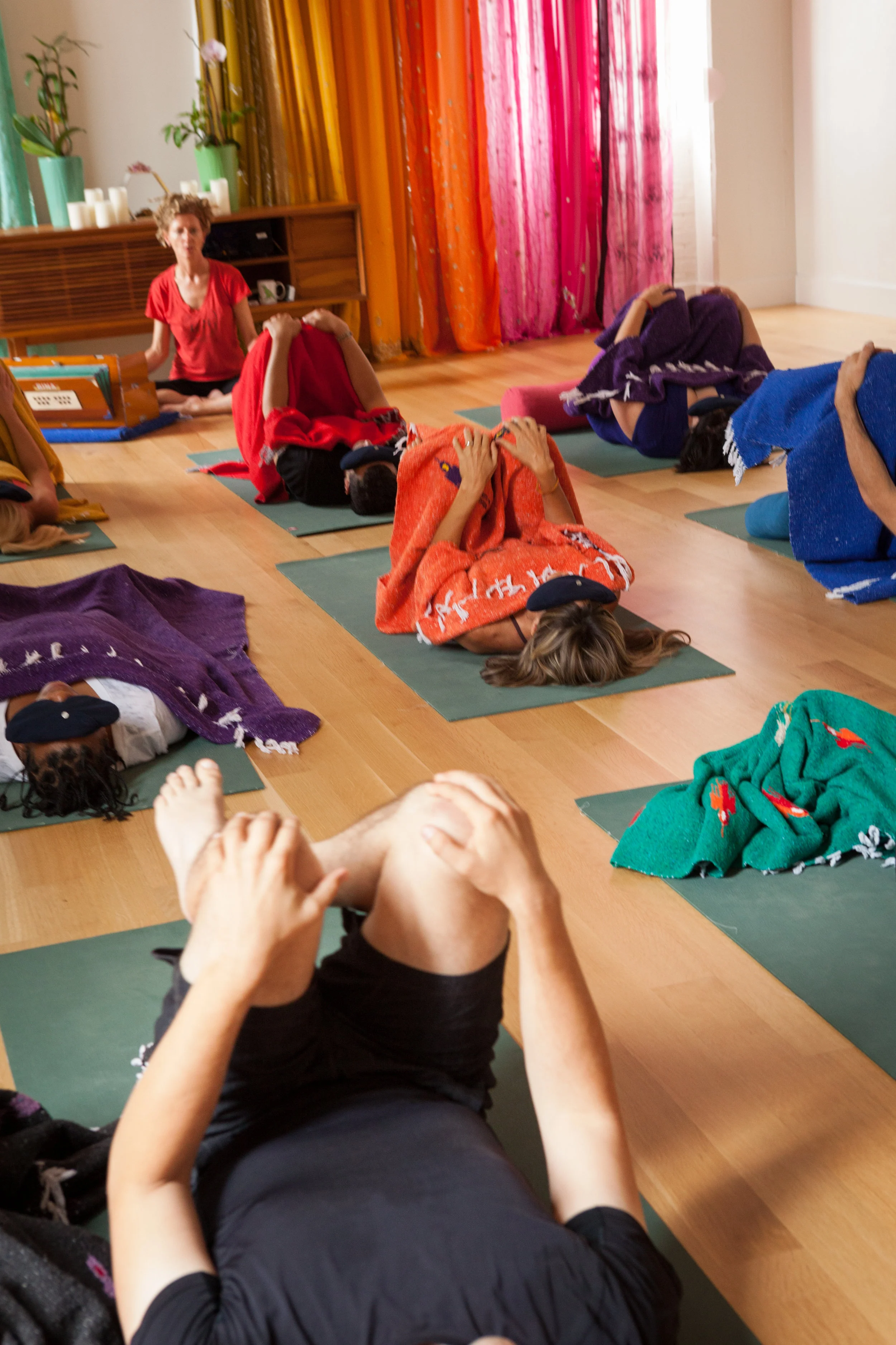 Giggling_Lotus_Yoga_E4565_Hi_Res.jpg