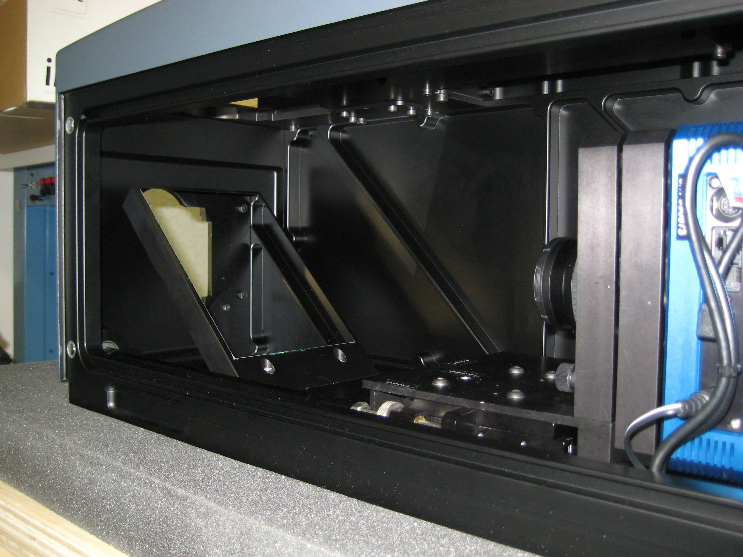  Inside view of SearchLight® Imager showing the fully machined internal optical frame