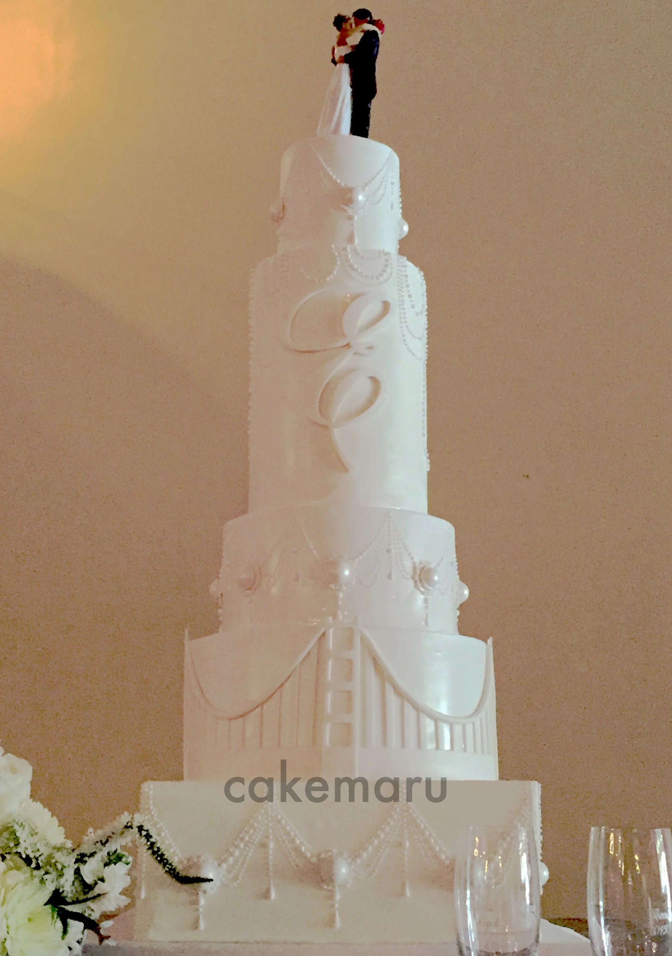 Golden Gate Bridge wedding cake 2.jpg