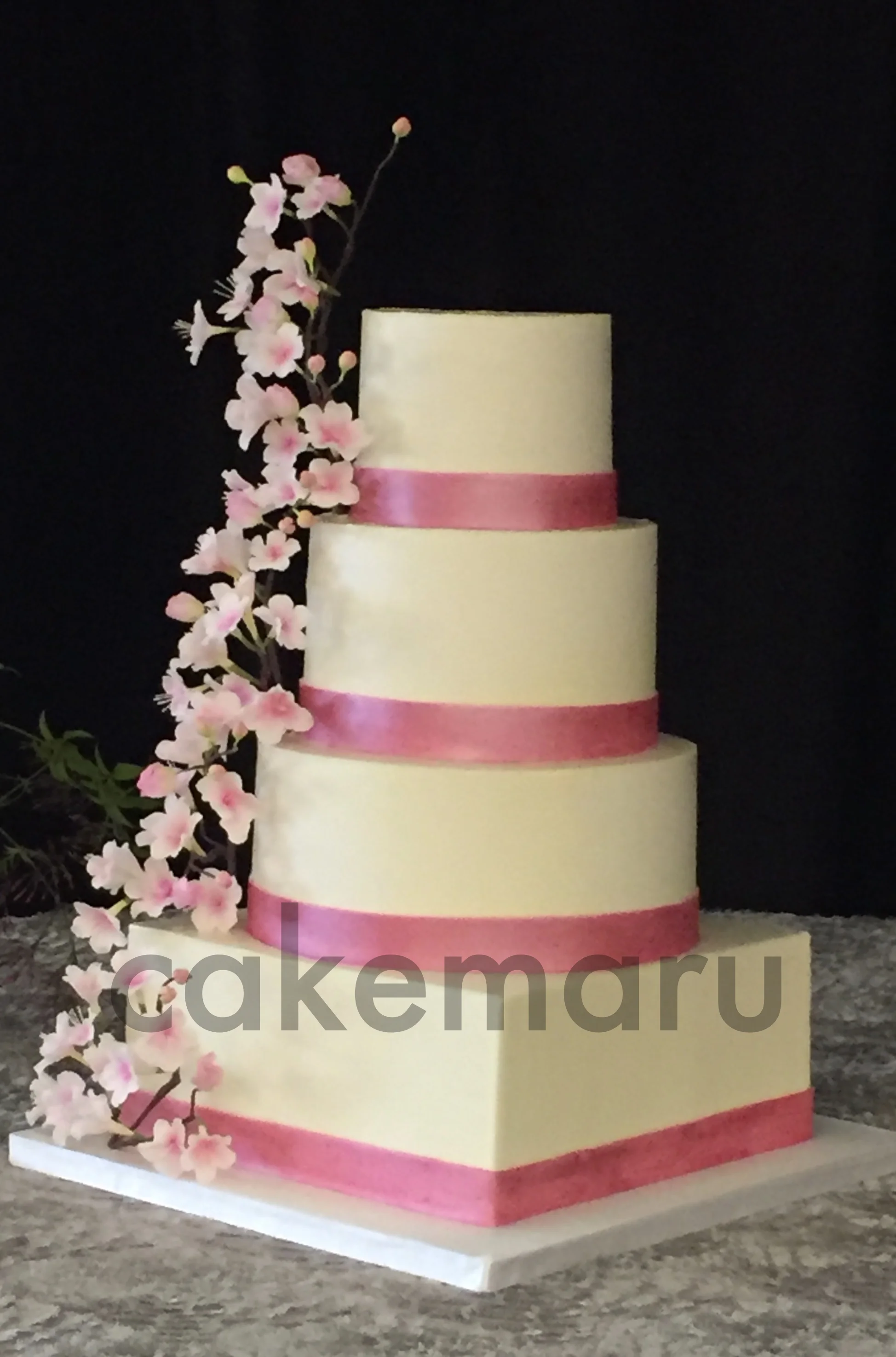 Vickie:Pat Wedding Cake.jpg
