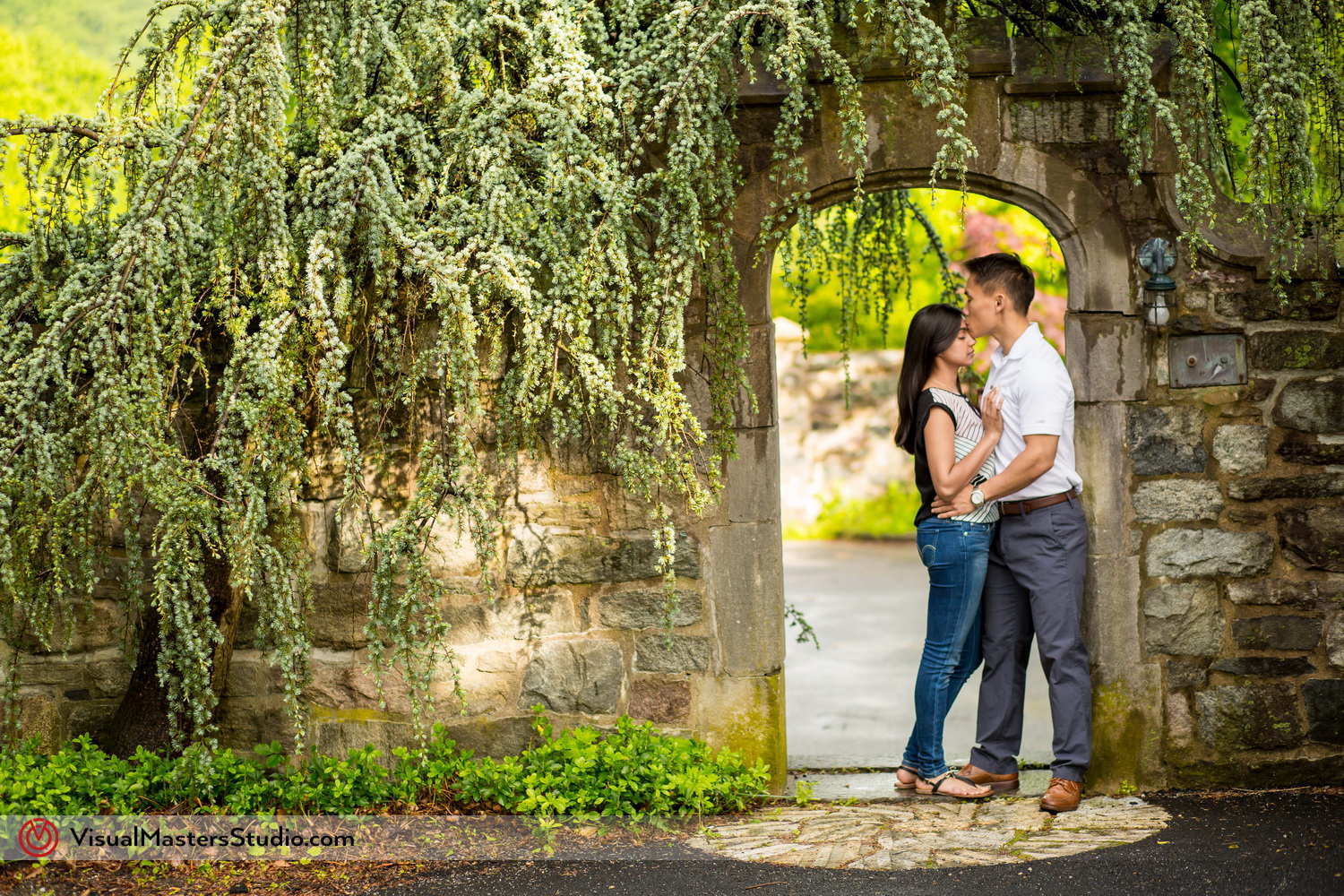 New Jersey Botanical Garden Enagagement Session Visualmasters