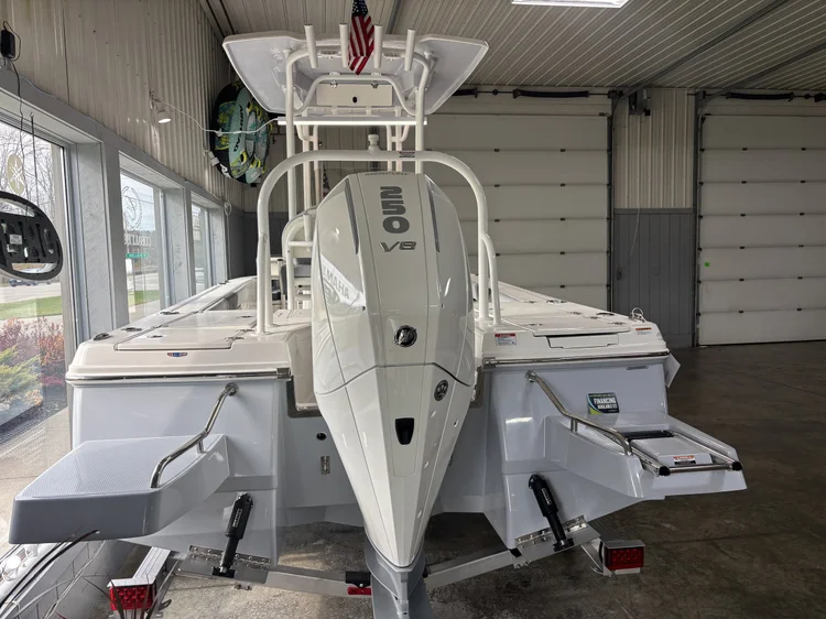 Robalo Inventory — Memorial Day Sales Event! Huge Savings Now on
