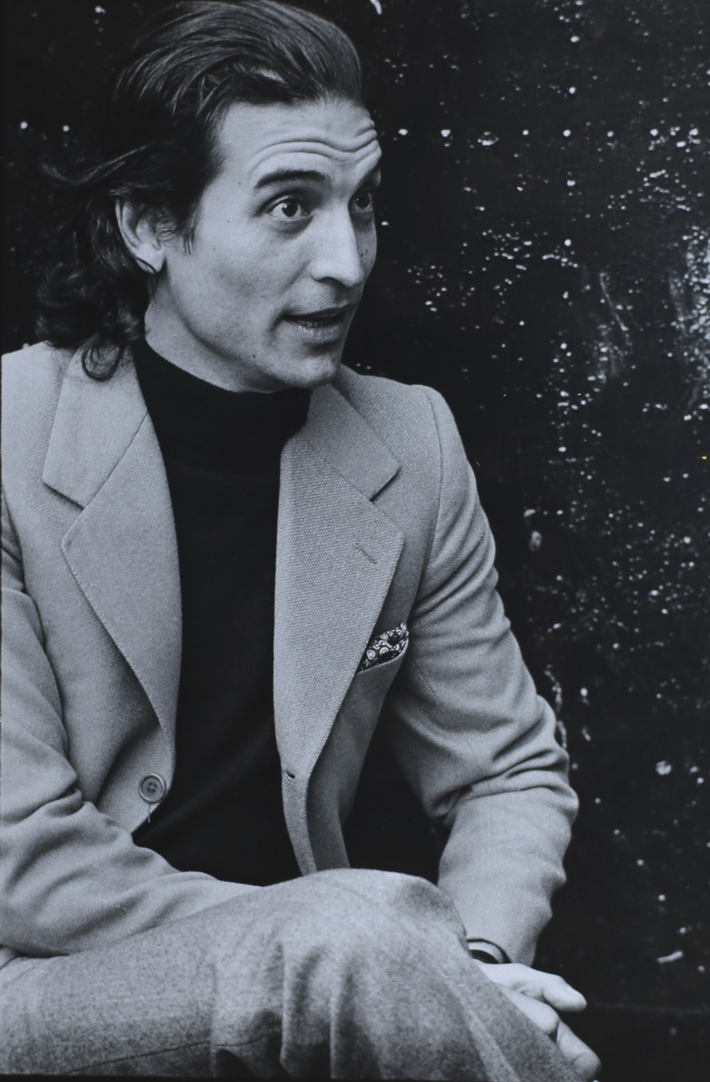   Xavier Corberó, scultore e architetto. Barcellona, 1971.  