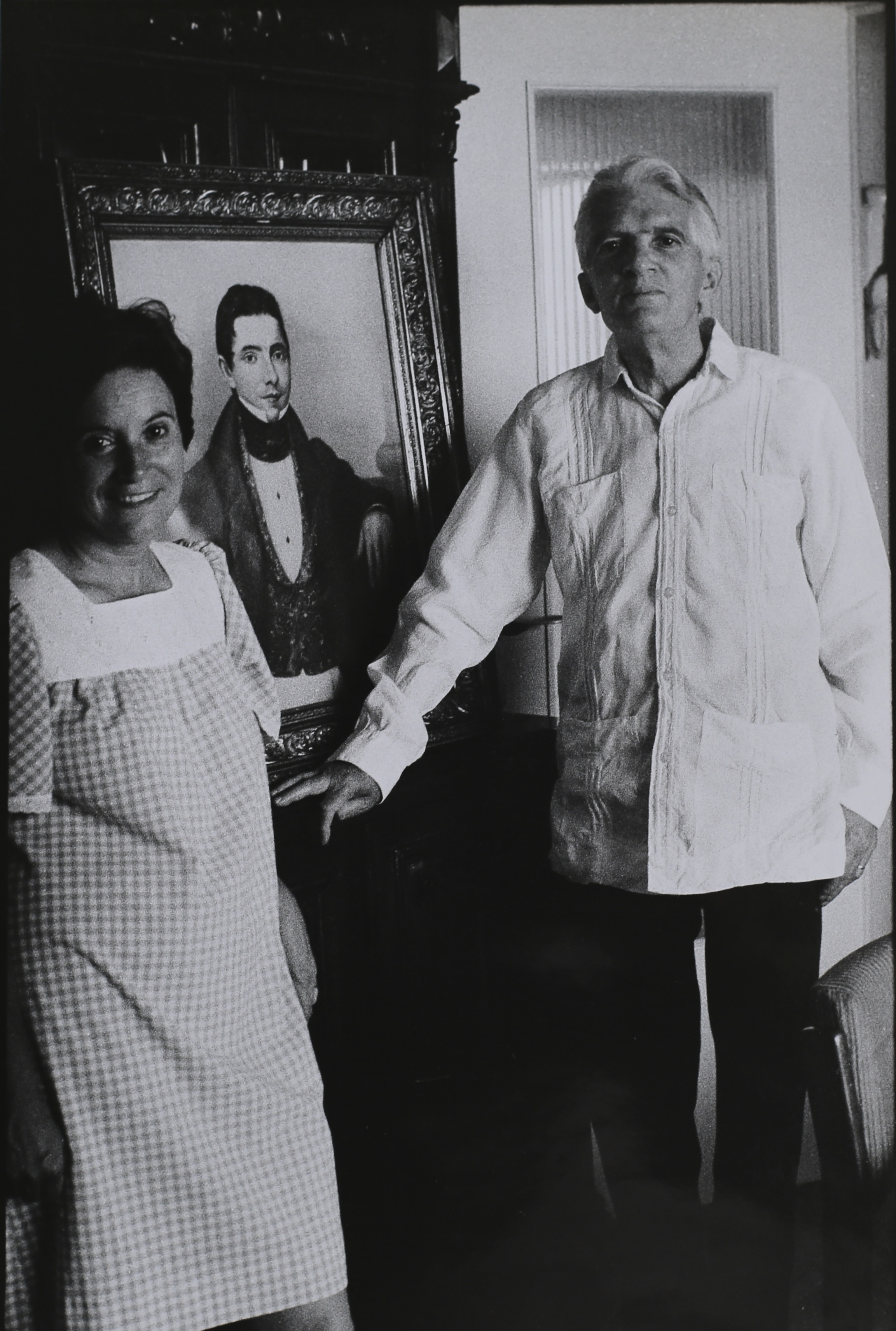   Blas de Otero con la moglie, poeta. Madrid, 1976.  