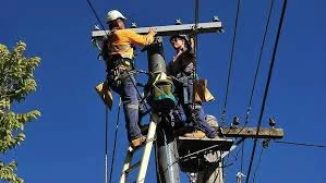 lineman3 .jpeg