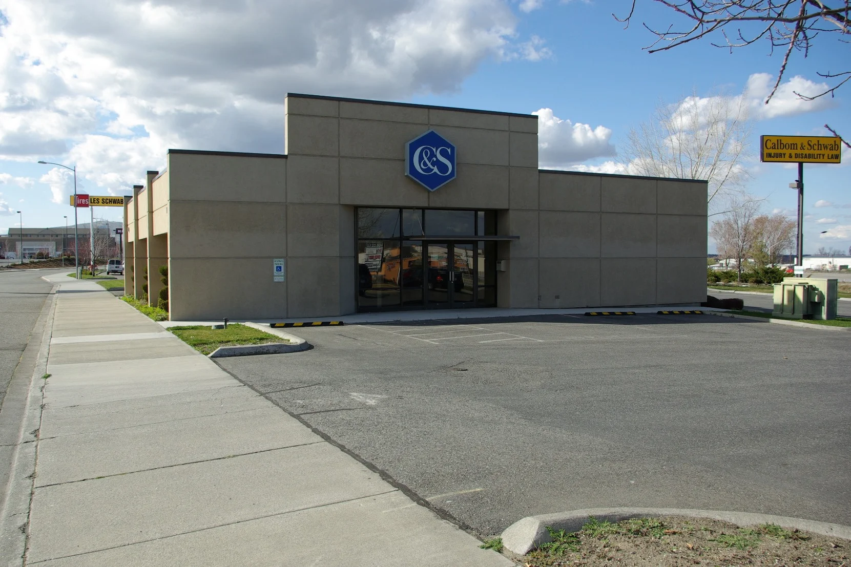 Calbom & Schwab Law Office