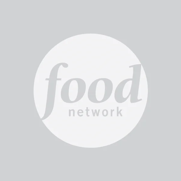 AliyaLeeKong_foodnetworkgray.jpg