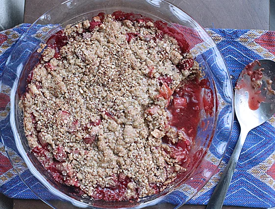 Strawberry Rhubarb Crumble with Ancient Grain Oatmeal + Coconut Sugar