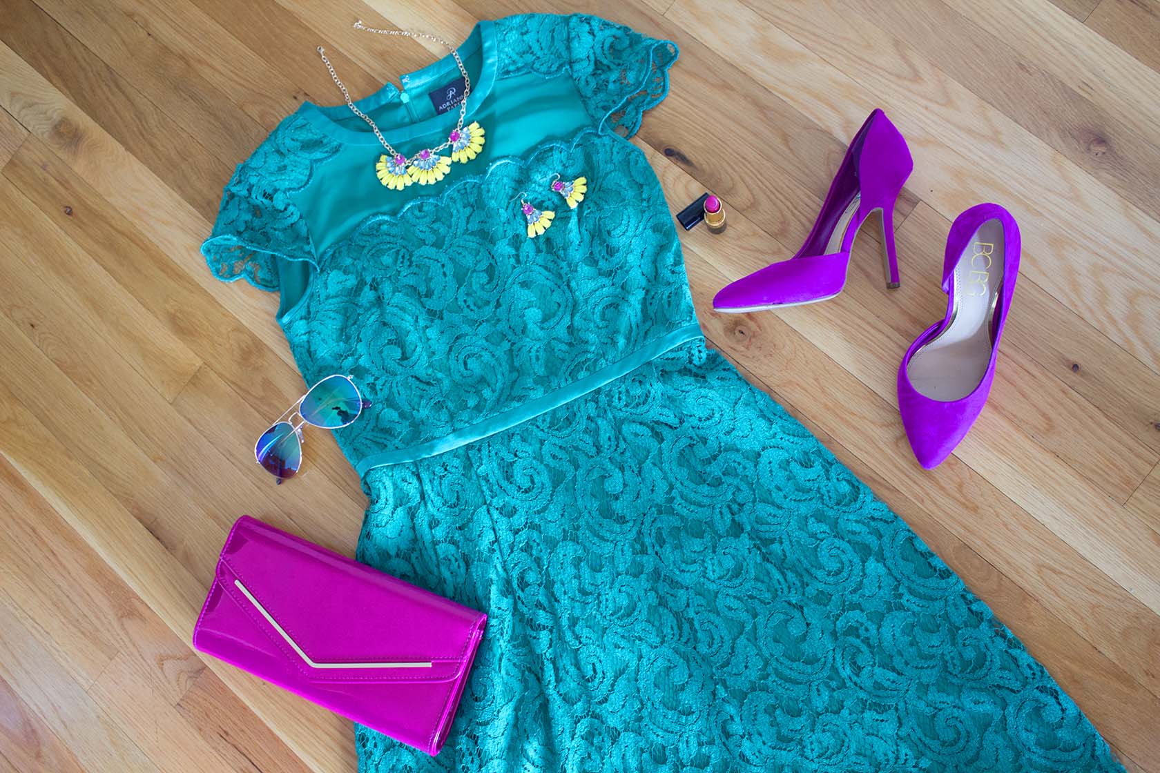 Green Lace Dress1.jpg