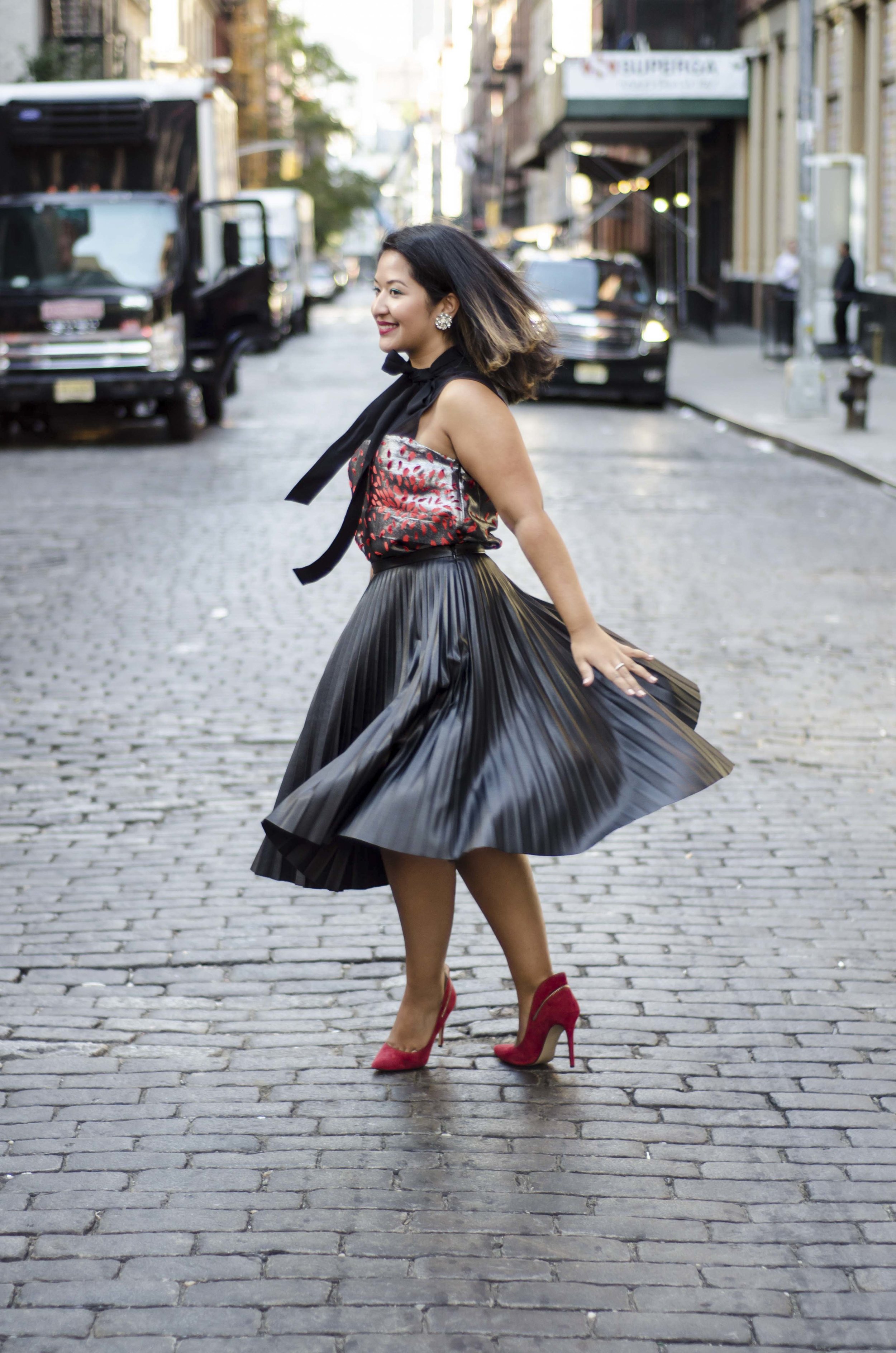 Leather Skirt w Red5.jpg